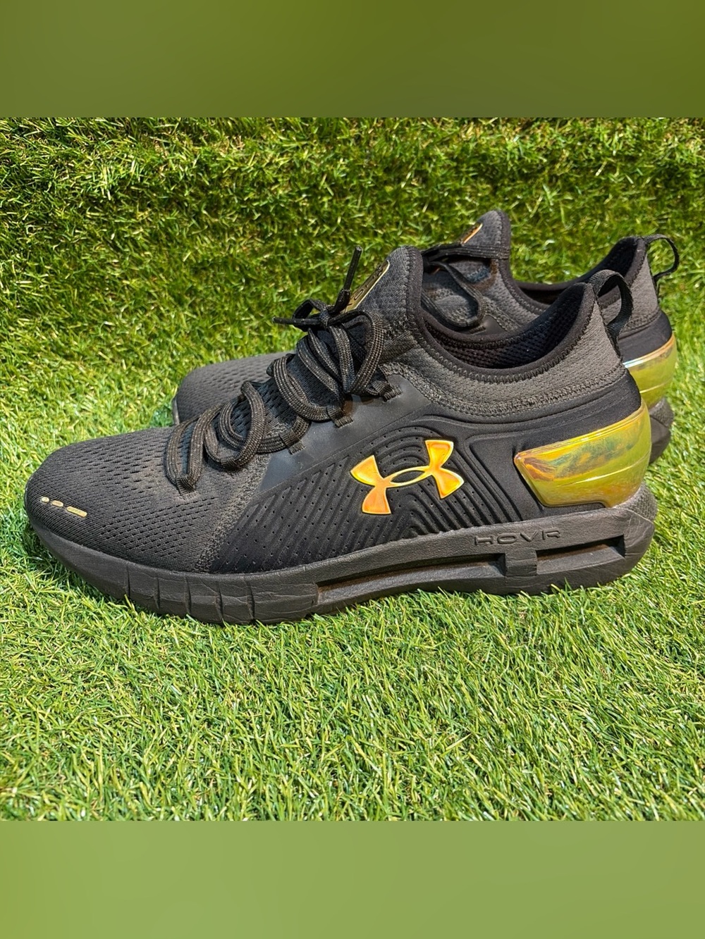 Under Armour HOVR Phantom SE MD Black And Gold Size 12 Mens Running Training Gym